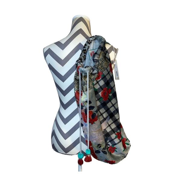 Johnny Was NWT Floral Plush Velour Drawstring Shoulder Boho Strap Tote Bag Sak - Picture 8 of 11